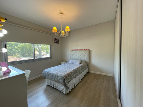 Casa A La Venta - Hurlingham- Complejo Las Fincas
