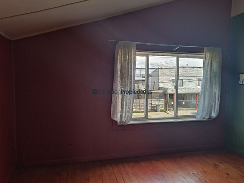 Casa En Venta De 4 Dorm. En Frutillar