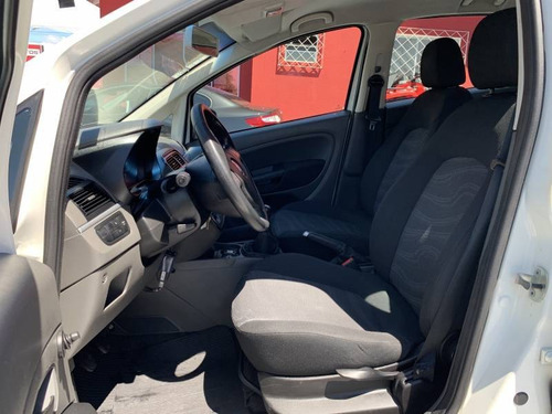 Fiat Punto Attractive 1.4 8v
