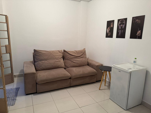 Pensionato Com Suítes E Quartos Individuais (mobiliado)