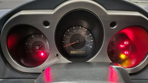 Imagem 6 de 8 de Nissan - Frontier 2.8 Se 4x2 - 2005