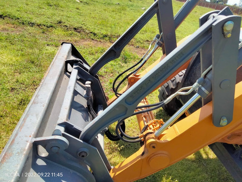 Retroexcavadora Case 580 N 4x4 Año 2017