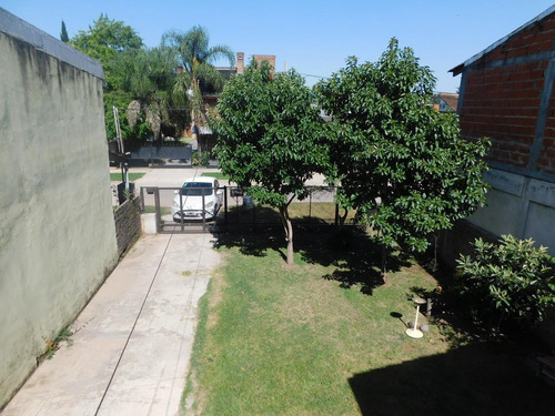 Imagen 6 de 13 de Casa En Venta - Moreno