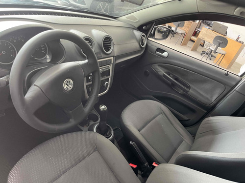 Volkswagen Voyage 1.0 MI 8V FLEX 4P MANUAL