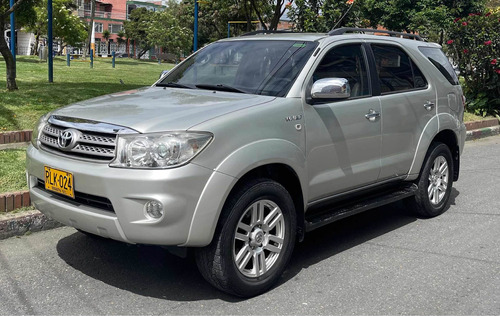 Toyota Fortuner 2.7l 4x2