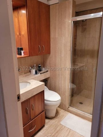 Imagen 19 de 26 de Apartamento En Venta Villanueva 22-26351 Juan Paz 0412-6250686