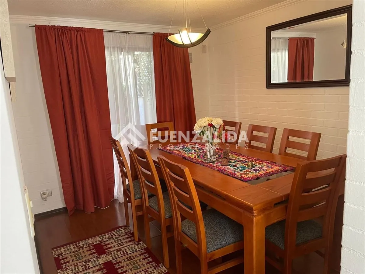 Imagen 4 de 18 de Casa En Venta De 3 Dorm. En Maipú