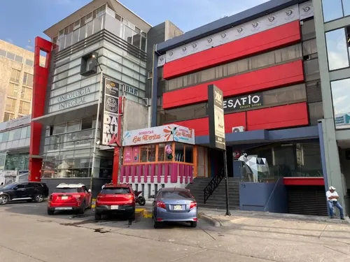 Local Comercial En Venta En Colonia Ciudad Satélite, Naucalpan De Juárez, Estado De México
