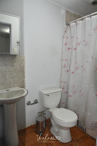Casa En Venta De 14 Dorm. En Macul/hogar Adulto Mayor