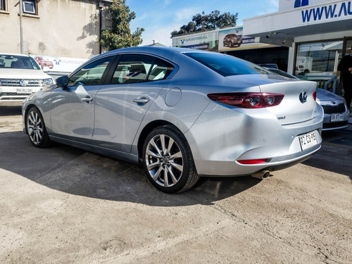 Mazda 3 Sedan 2021