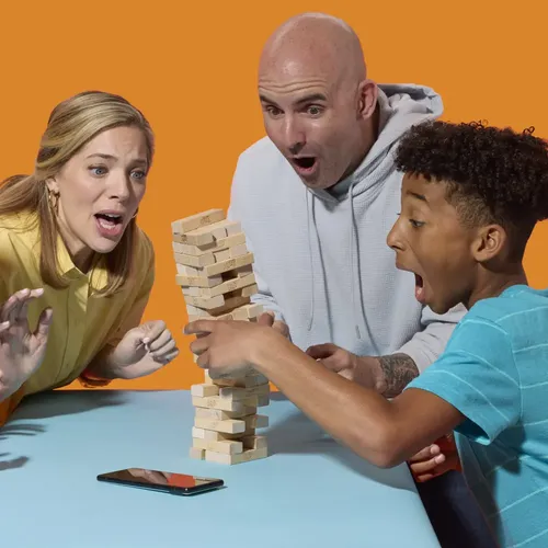 Jogo De Tabuleiro Hasbro Games Jenga Hasbro G1499 | Parcelamento