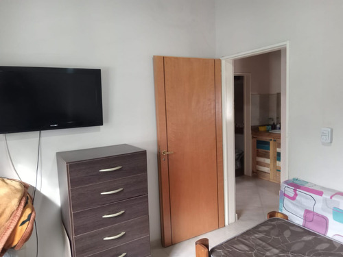 Casa En Venta. 2 Dorm. Villa Ciudad Parque