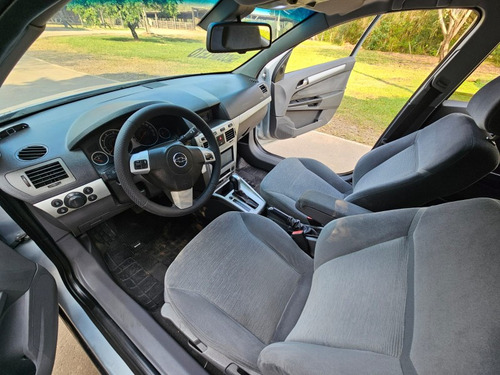Chevrolet Vectra 2.0 MPFI ELEGANCE 8V 140CV FLEX 4P AUTOMÁTICO