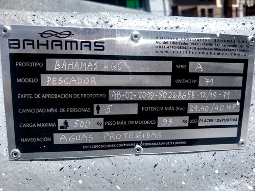 Tracker Bahamas 460