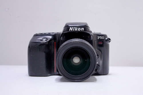 Nikon F-50 + Lente 28-80 F3.3-5.6 (usa Filme)