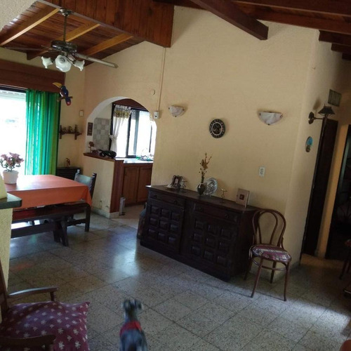 Imagen 25 de 30 de Casa Quinta Sobre Parque De 1834 M2 - El Trébol