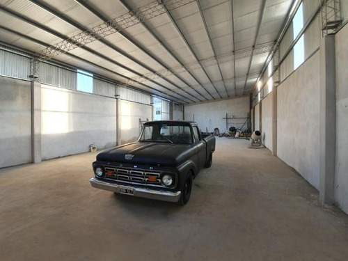 Imagen 11 de 19 de Galpon De 250 M2 Con Oficinas A Estrenar, Terreno De 1.250 M2 - Sobre Asfalto!