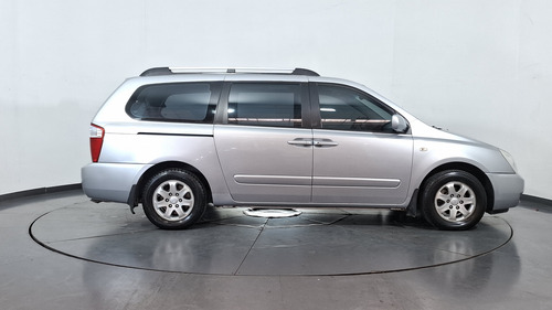 Kia Carnival 3.8 V6 EX AUTO