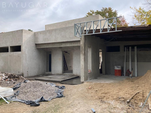 Venta - Excelente Casa A Estrenar En Sausalito - Bayugar Negocios Inmobiliarios