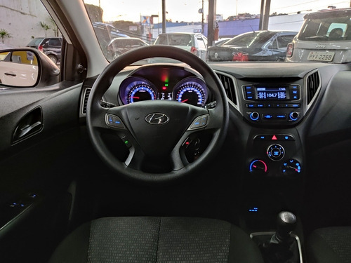 Imagem 8 de 11 de Hyundai Hb20 2019 1.0 Comfort Plus Flex 5p