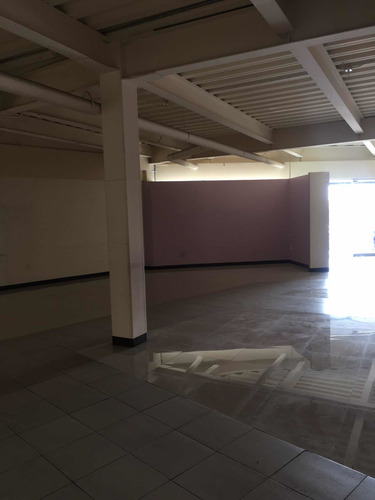 Imagen 9 de 14 de Local Comercial En Toluca, México. Plaza El Punto.