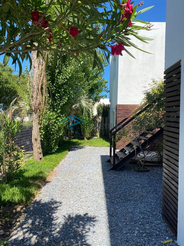 Venta Departamento 2 Dormitorios En Manantiales Con Parrillero