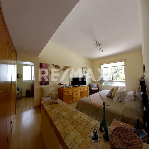 Venta En El Campanario Residencial Y Golf: Seguridad, Lujo Y Comodidad