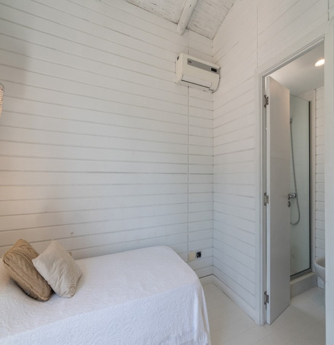 Venta Casa 4 Dormitorios En Suite - Club De Mar (cm82)