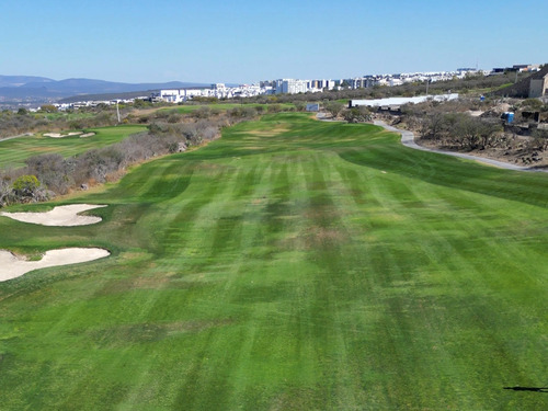 Terreno De 718m² Colindante A Campo De Golf, Clúster De Solo 38 Lotes, Zibatá, Qro. Am