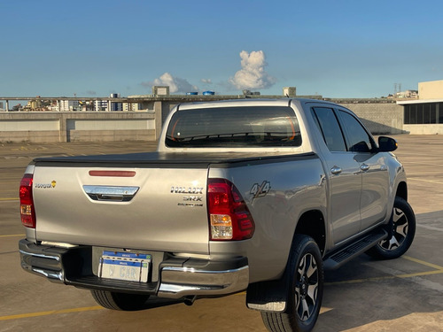 Toyota Hilux 2.8 SRX 4X4 CD 16V DIESEL 4P AUTOMÁTICO