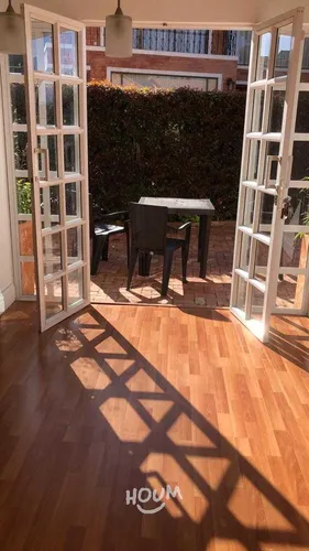 Casa En La Bajada. 3 Habitaciones, 329 M², Id: 146647