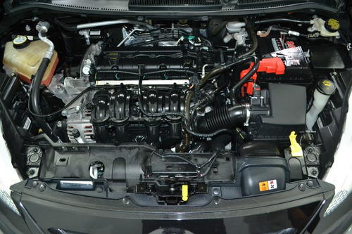 Ford Fiesta Kd 1.6 Titanium 5p Mt 2013-imolaautos