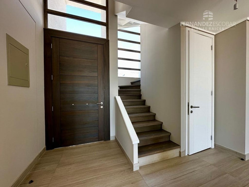 Concon - Vende Casa 3 Pisos 4d 4b 2e - Pinares De Montemar