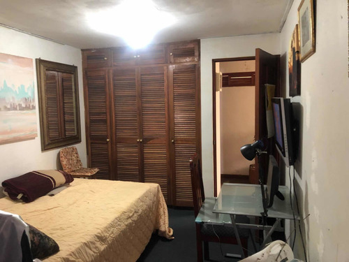 Imagen 2 de 8 de Dormitorio Amueblado En Residencial Privado Servicios Incluidos.