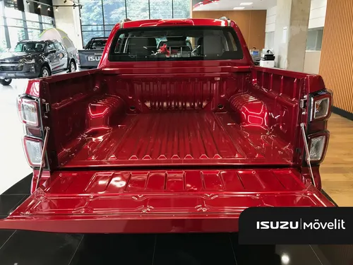 Isuzu Pickup Adventure Plus 4x4 Roja