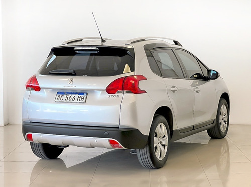 Imagen 4 de 24 de Peugeot 2008 Allure 1.6