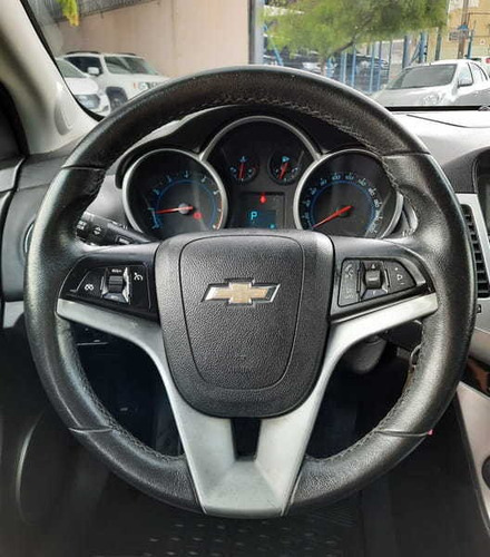 Imagem 8 de 15 de Cruze Lt Sedan Automático 1.8 2016