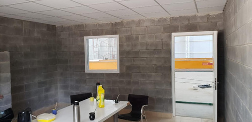 Imagen 26 de 30 de Alquilo Predio 4000 M2 Galpòn 700 M2 Ofi 150 M2 P Grua 5 T