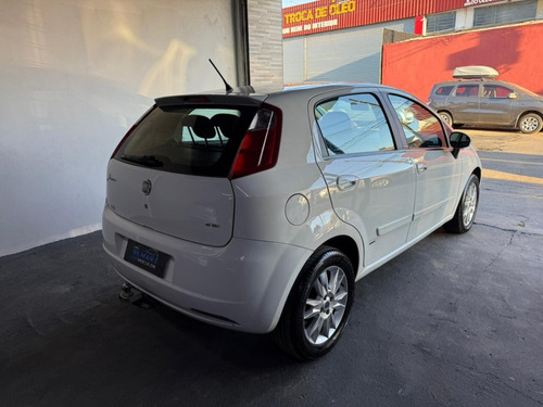 Fiat Punto 1.6 ESSENCE 16V FLEX 4P MANUAL