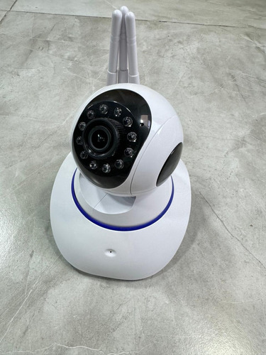 Camera Ip Wifi 3 Antenas Robo Hd Audio Função Siga-me