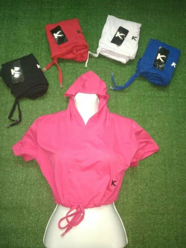 Imagen 3 de 4 de Crop Top Con Capucha Kirios