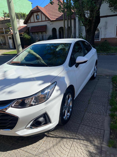 Chevrolet Cruze II 1.4 Sedan Lt