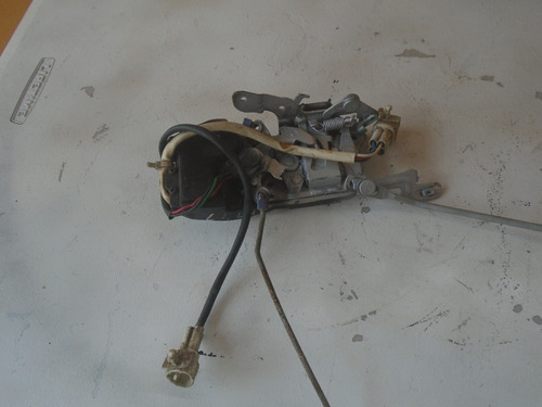 Vendo Cerradura De Tapa De Maletero De Hyundai Elantra, 1996