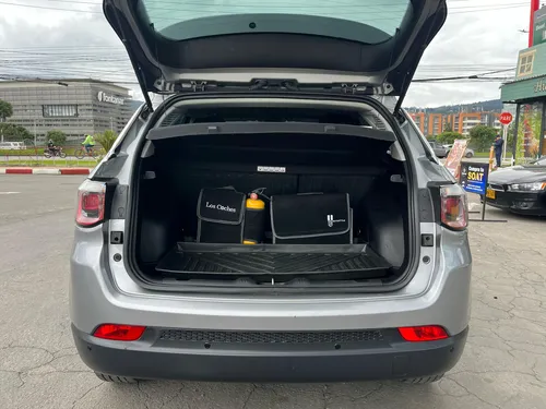 Jeep Compass 2.4 4X2 Longitude At
