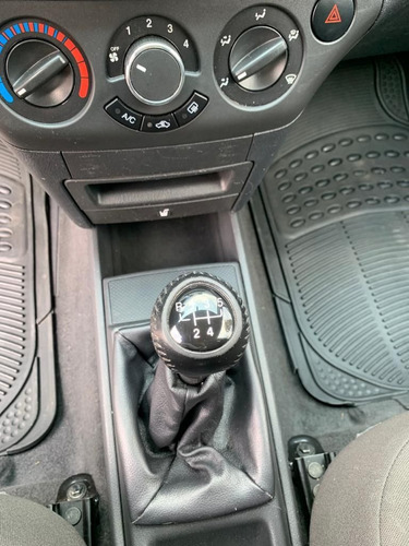 Imagen 3 de 15 de Chevrolet Aveo 2018 1.6 Ls Mt