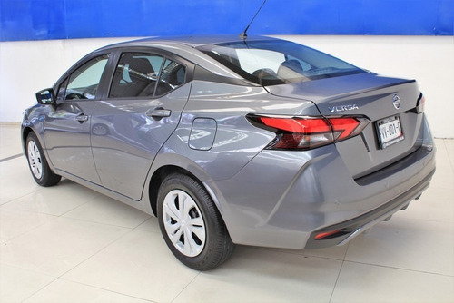 Imagen 6 de 14 de Nissan Versa Sense 5vel 2020