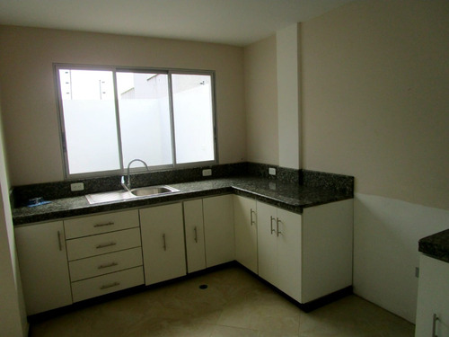 Imagen 12 de 26 de Se Vende Hermosa Casa Por Estrenar Con Ubicacion Exclusiva En Conjunto Privado Prados De Inchalillo 2