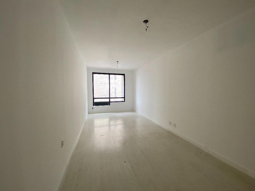 Imagem 7 de 12 de Conjunto Em Floresta, Porto Alegre/rs De 93m² À Venda Por R$ 240.000,00 - Cj758496-s