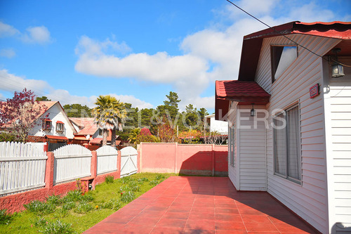 Acogedora Casa En Algarrobo.