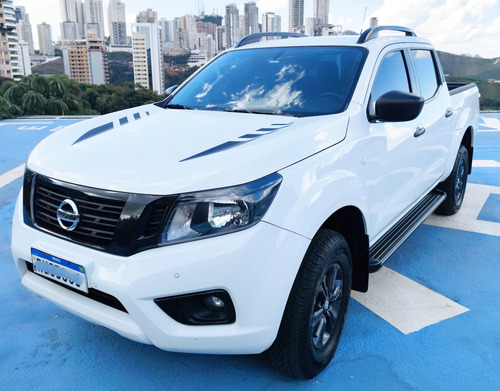 Nissan Frontier 2.3 Attack Cab. Dupla 4x4 Aut. 4p